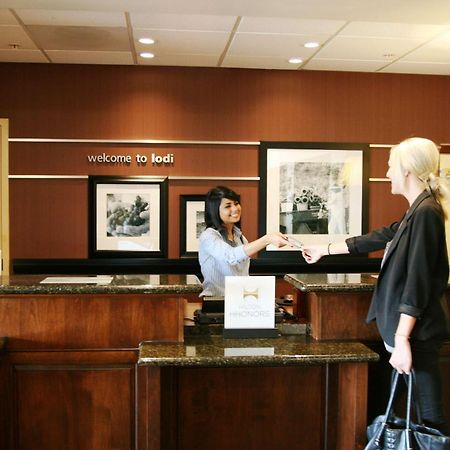 Hampton Inn & Suites Lodi Exterior foto