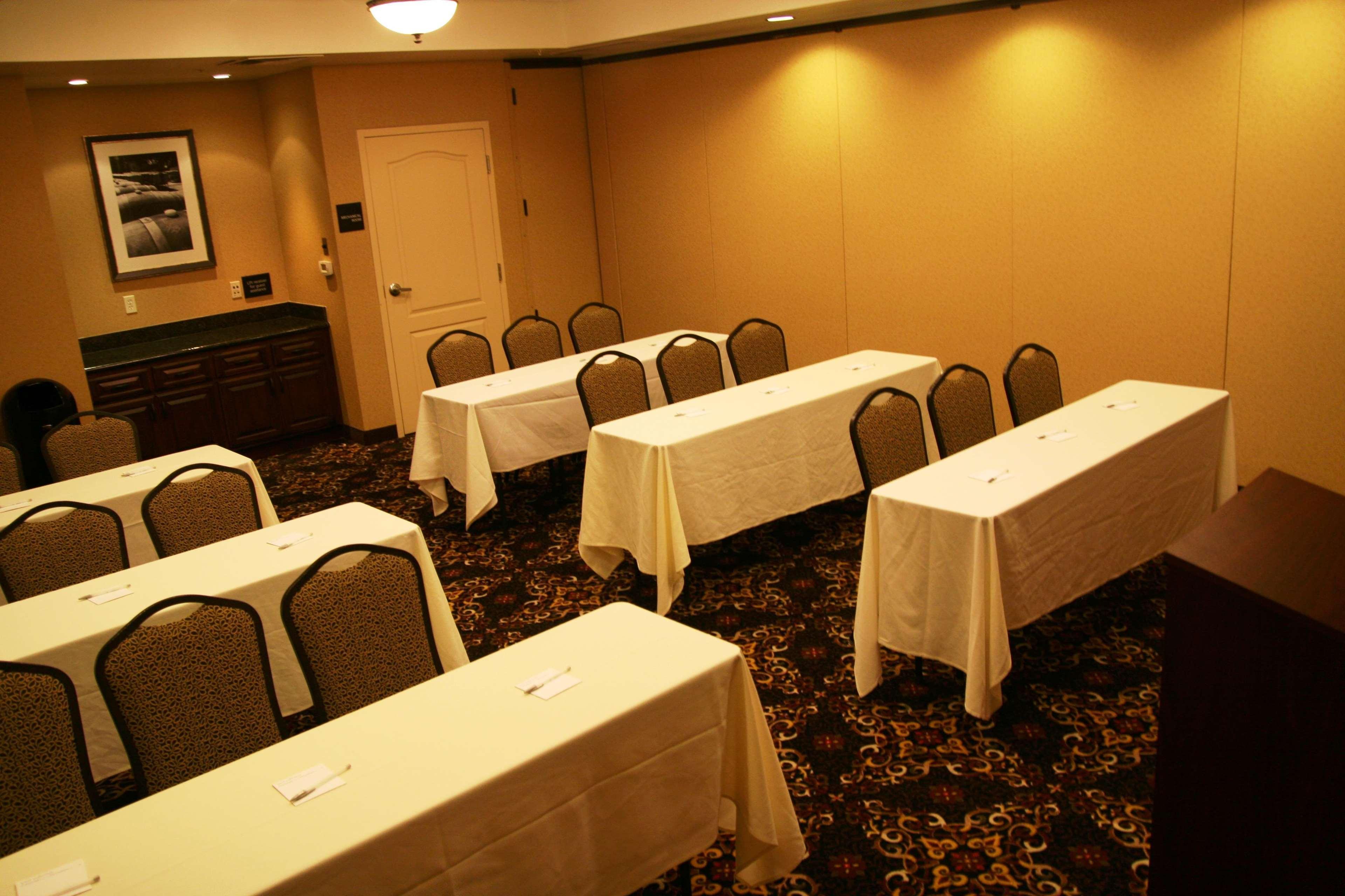 Hampton Inn & Suites Lodi Negocio foto