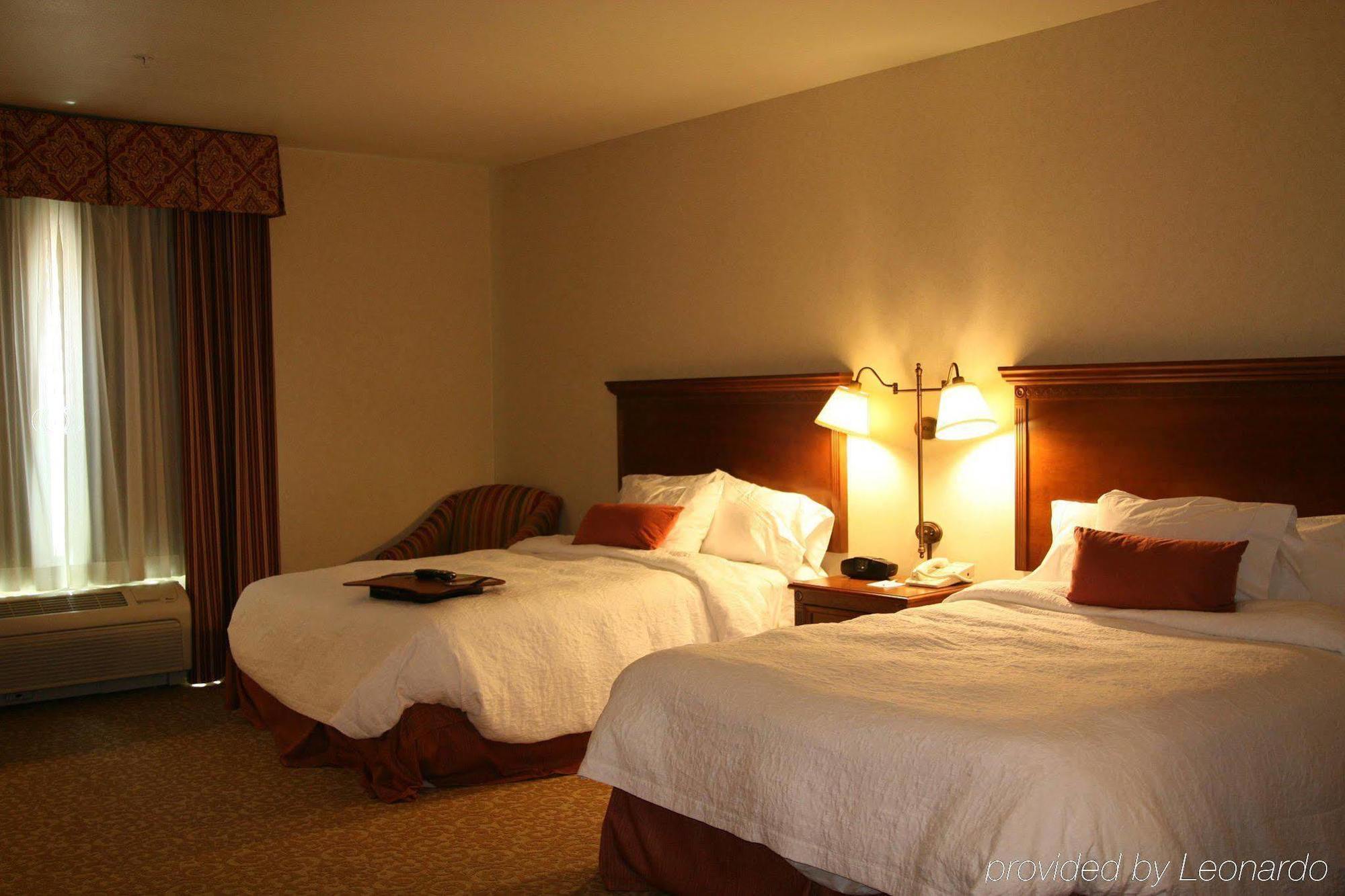 Hampton Inn & Suites Lodi Habitación foto