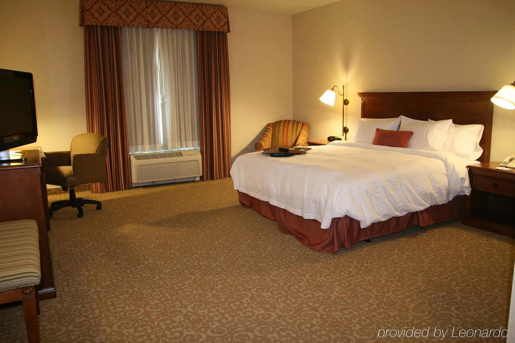 Hampton Inn & Suites Lodi Habitación foto