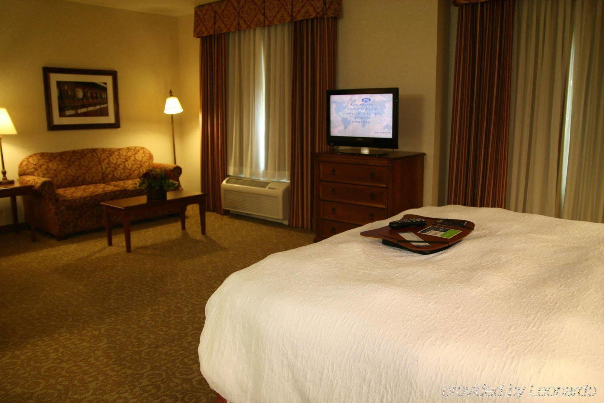 Hampton Inn & Suites Lodi Habitación foto